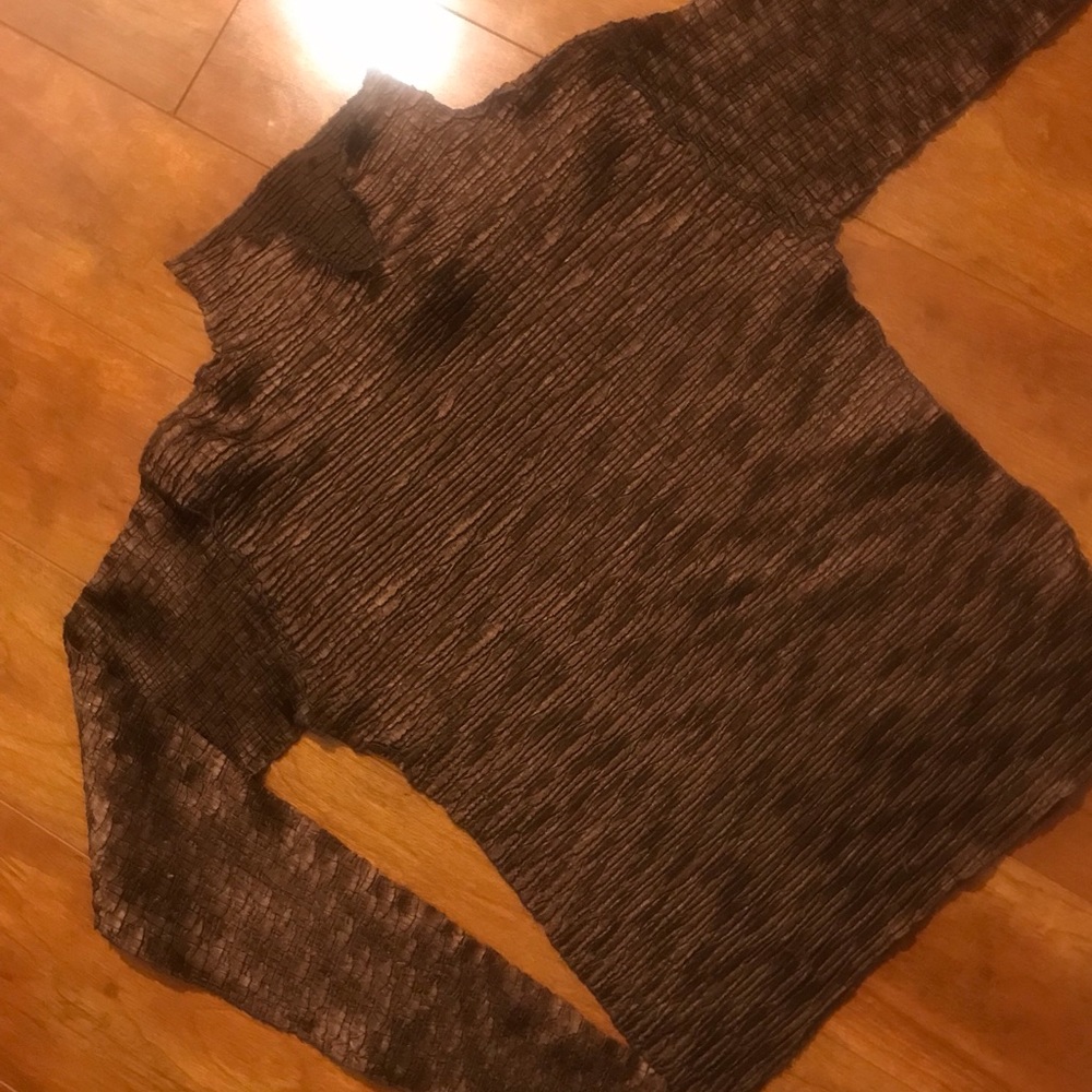 C'est Duo Int’l - Shimmery brown stretch top